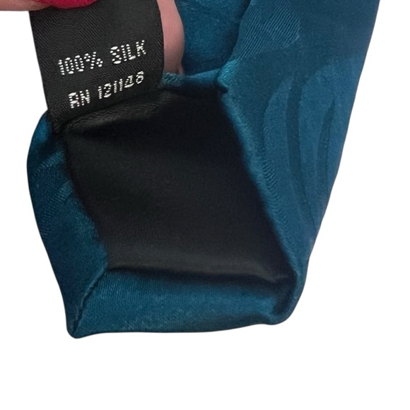 J. Garcia Tie “Lady with Argyle Socks” Artist Proof No. 5 | 100% Silk - Picture 4 of 4